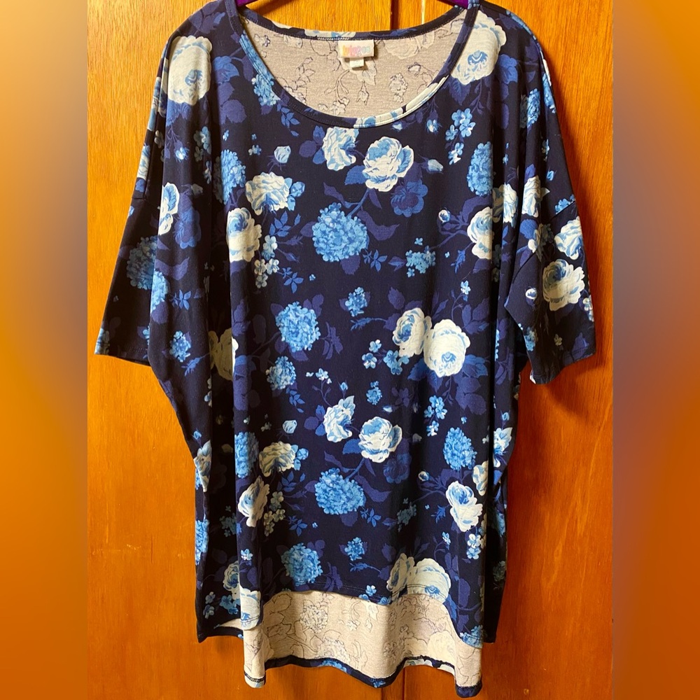 LuLaRoe  “Irma” Floral Tunic
 (Retired Style; no longer in production)